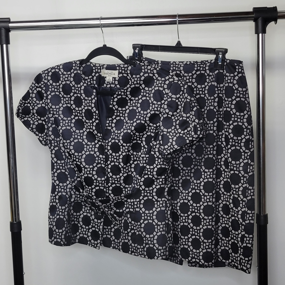 Womens Patterned Short Sleeve Skirt Suit